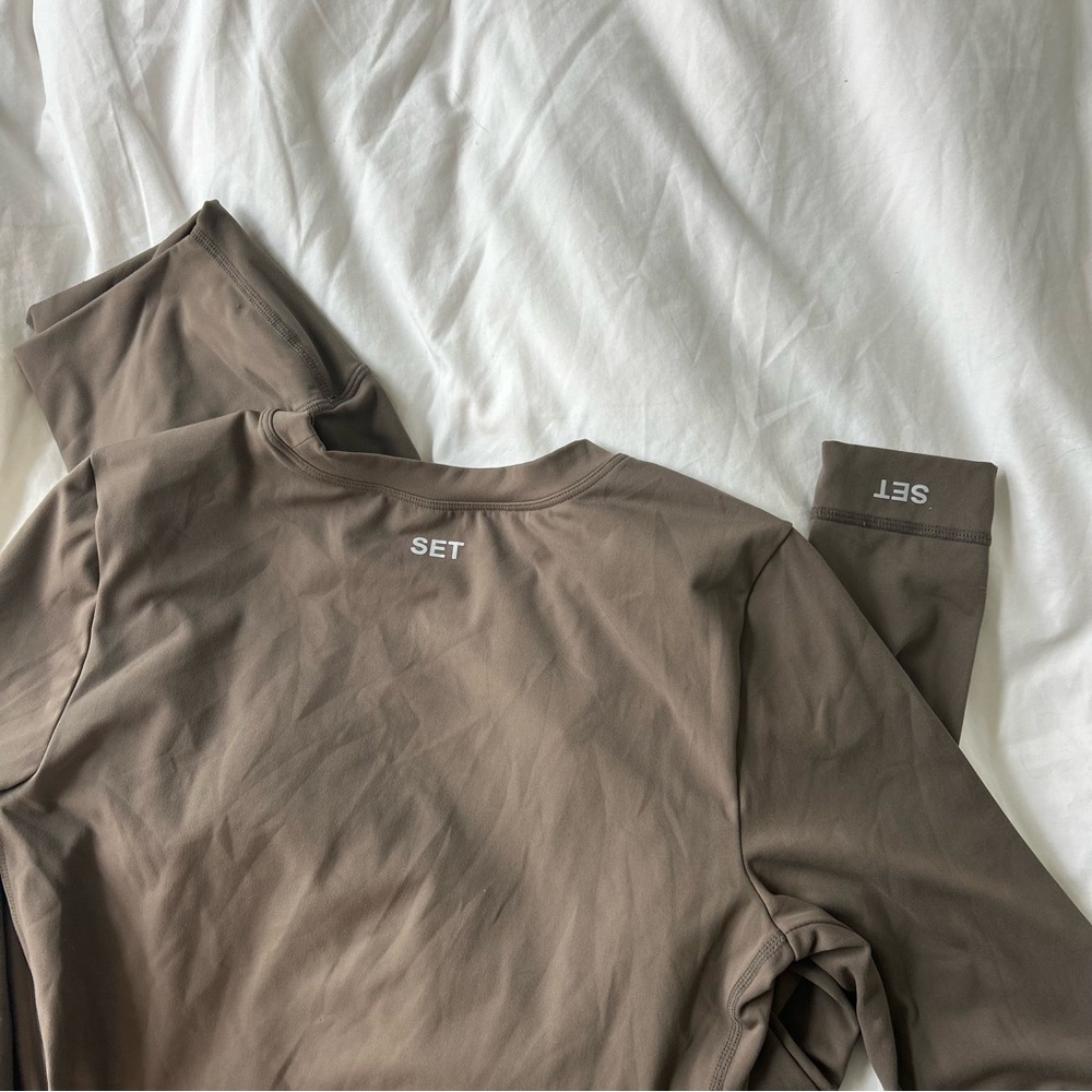 SET ACTIVE Brown Long Sleeve and Leggings Airluxe Set- Small